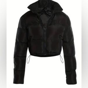 Cropped Puffer Jacket-Black